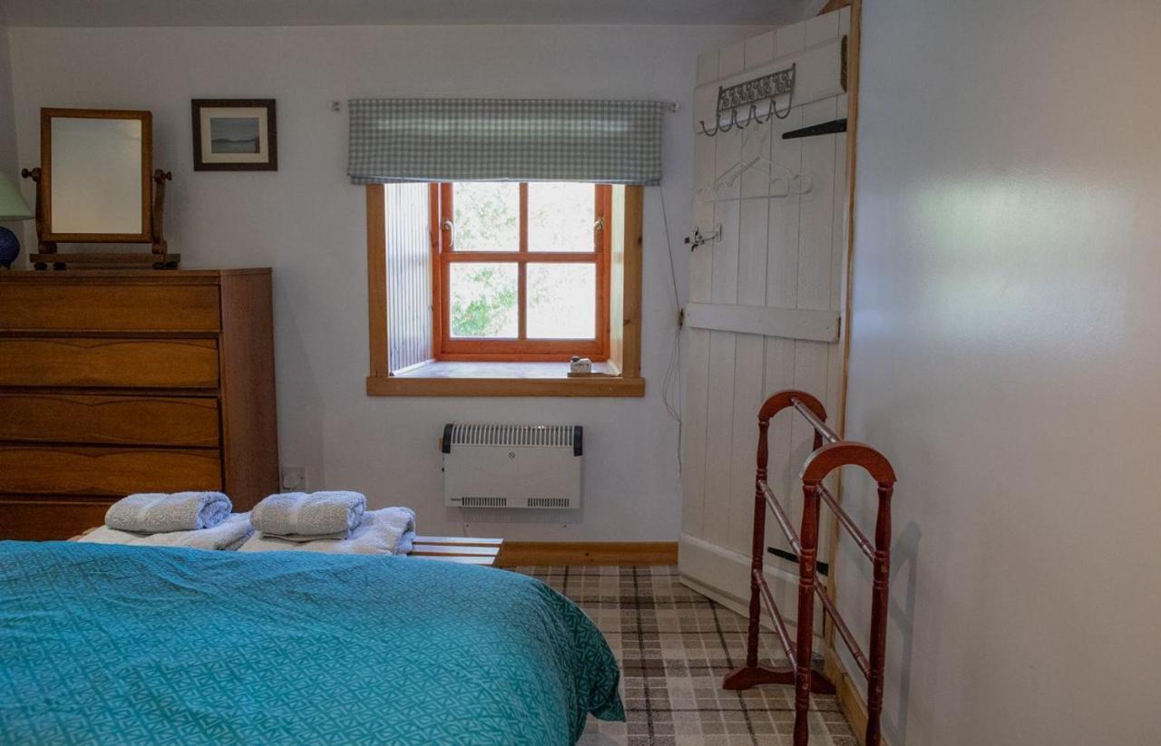 Half Of 12 Camustianavaig Villa Camastianavaig Exteriör bild